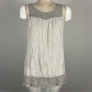 💕 papa Sleeveless White and Gray Lace Top M